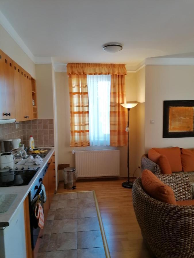 Daniella Apartmens Buk Ngoại thất bức ảnh