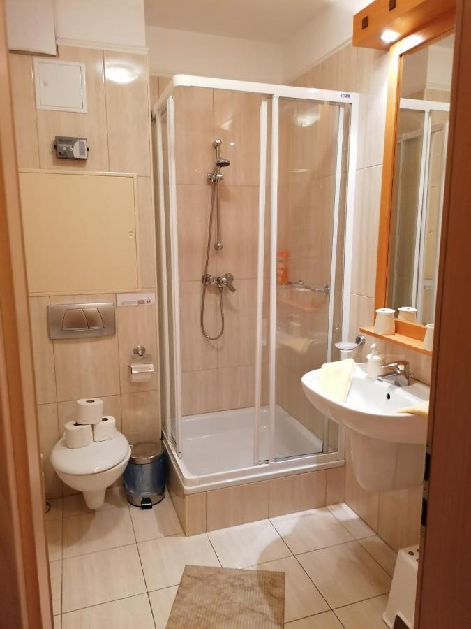 Daniella Apartmens Buk Ngoại thất bức ảnh